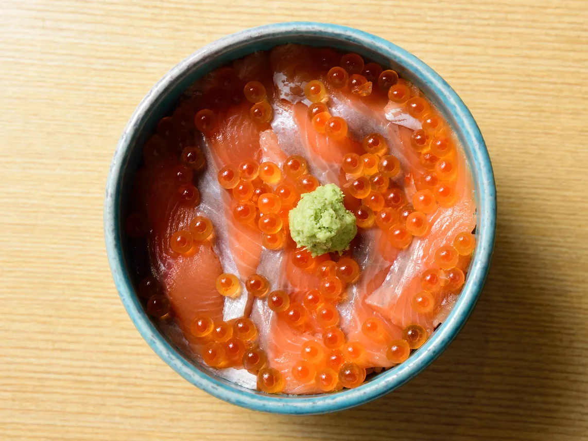 サーモンといくら丼