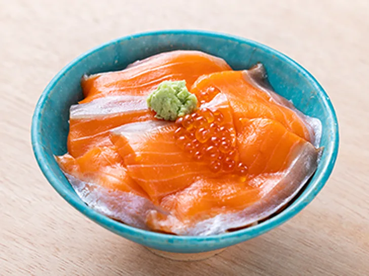 サーモンいくら小丼